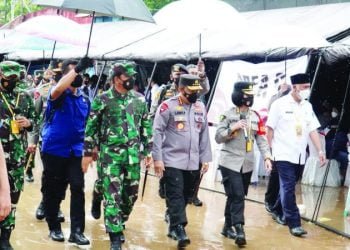Panglima TNI dan Kapolri Minta Vaksinasi di Sumbar Dipacu Menjelang Nataru