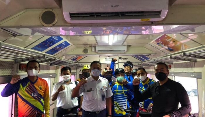 Gerbong Sepeda Lengkapi Kereta Api di Sumbar Menhub Terus Dorong Integrasi Antarmoda Transportasi