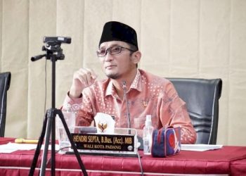 Delapan Bulan Tanpa Wakil, Wako Hendri Septa Menunggu Kesepakatan atau Nyaman dalam Kesendirian