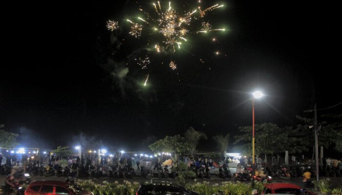 Perayaan Tahun Baru 2022 di Sumbar Tanpa Gegap Gempita