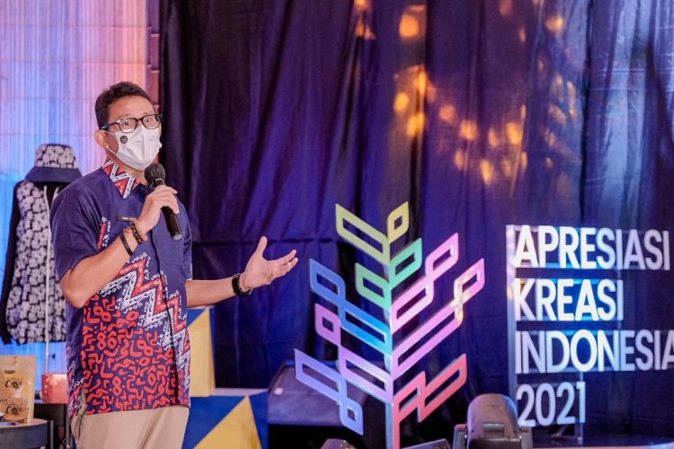 Menparekraf Sandiaga Uni menjelasakan pelaksanaan Apresiasi AKI 2022.