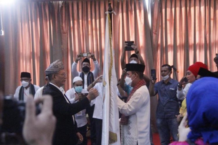 Kepemimpinan Ketua DPP IKM bergulir melalui proses sertijab yang digelar di Hotel Balairung, Jakarta, Minggu (27/3/2022), yang mana Mayjend TNI (Purn) Fuad Basya menyerahkan kepemimpinannya kepada Komjend Pol Boy Rafli Amar. Sindonews.com