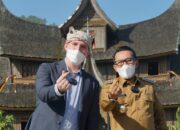 Kunjungi Tanah Datar, Atase Dubes Australia Terpesona Keelokan Pagaruyung