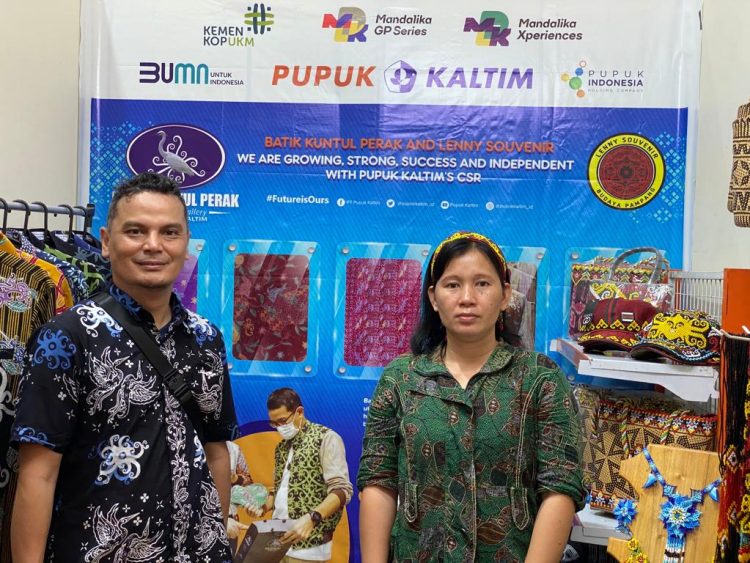 Pelaku UMKM binaan PT Pupuk Kaltim yang mengikuti pameran di Ajang MotoGP Mandalika. IST