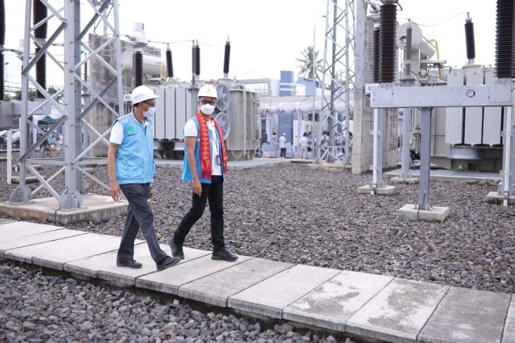 Direktur Utama PLN meninjau proyek insfrastruktur kelistrikan di Mandalika. HUMAS