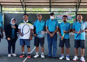 OLAHRAGA: Indrawaldi Juara Tenis Persahabatan Warga Peradilan