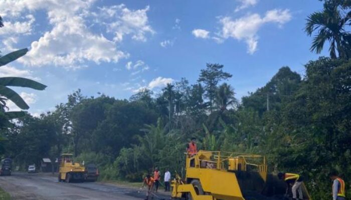 Mantap! Jalinsum di Dharmasraya Mulai Diperbaiki