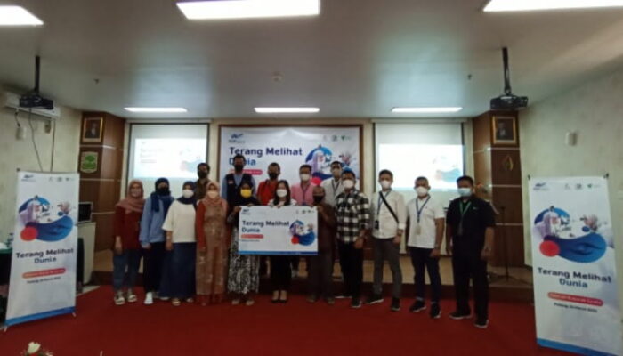 Hari Jadi Ke-40, WOM Finance Gelar Operasi Katarak Gratis