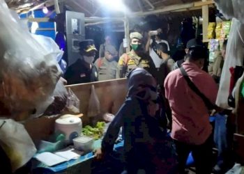 Resahkan Masyarakat, Satpol PP Padang Tertibkan Warung Remang-Remang di Tunggul Hitam