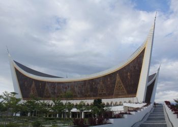 Potensi Kearifan Lokal dalam Pengembangan Wisata Halal di Sumbar Cukup Besar