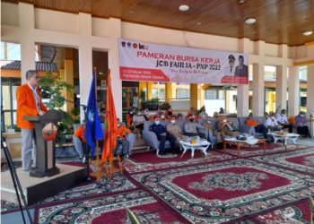 Job Fair Politeknik Negeri Padang Diserbu Pencari Kerja