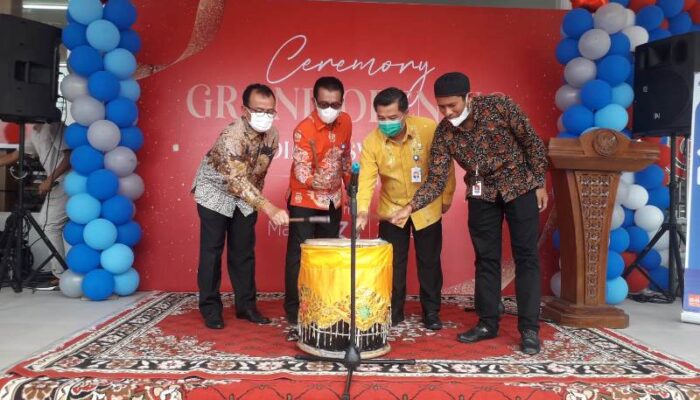 Budiman Swalayan Ulak Karang Diresmikan