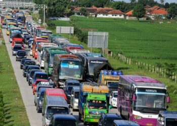 Siap-Siap! Besok Diprediksi Puncak Arus Mudik, Waspadai Lokasi Rawan Macet dan Bencana