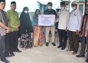Keluarga Korban Truk Sampah Terbalik Terima Santunan BPJSTK Padang Panjang