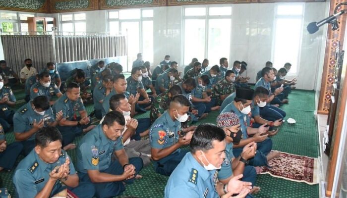 Mengenang Tenggelamnya KRI Nanggala-402, Lantamal II Padang Gelar Doa Bersama