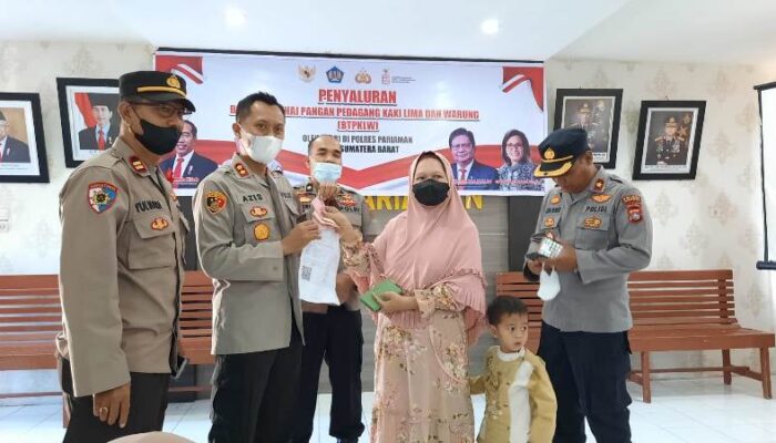 3.000 PKL dan Warung di Kota Pariaman Terima BLT