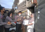 Ditlantas Polda Sumbar Bagikan 300 Kotak Nasi dan Takjil