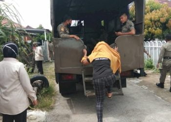 Tiga Wanita Panti Pijat Berkedok Salon Diamankan di Padang