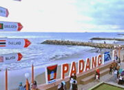 Ingat! Libur Lebaran Bus Pariwisata Dilarang Parkir di Pantai Padang