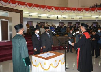 pelantikan wakil DPRD