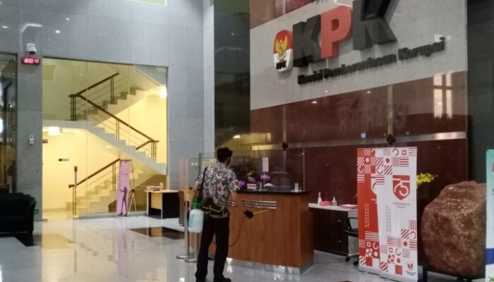 Begini Awal Mula Terbongkarnya Perselingkuhan Oknum Pegawai Cantik dan JPU KPK