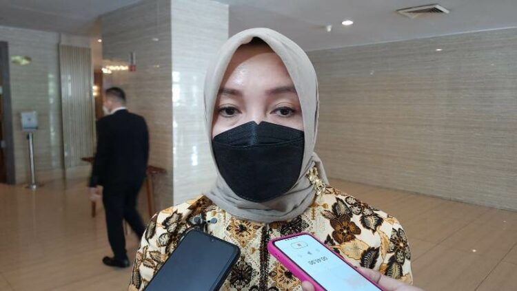 Ketua PHRI BPD Sumbar, Rina Pangeran