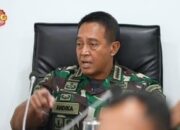Spanduk ‘Pecat Panglima PKI’ Muncul di Jakarta, Viral