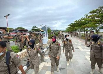 Pemko Padang Siagakan 80 Personil Satpol PP Jaga Pantai Steril PKL
