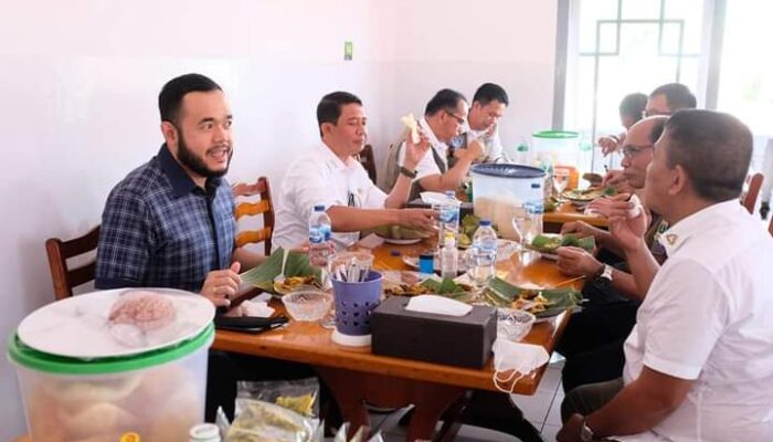Singgah di Padang Panjang, Kepala BNPB: Makanannya Enak, Kotanya Sejuk!