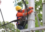 Gerak Cepat Petugas PLN, Suplai Listrik ke 27.458 Pelanggan Terdampak Badai di Pasaman dan Pasaman Barat Kembali Normal