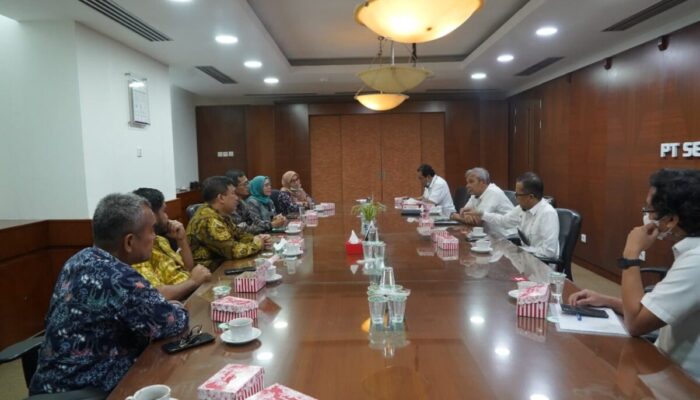 Pertemuan Direksi PTSP – GM PLN Sumbar Bahas Kolaborasi Penyediaan Tiang Trafo dan Pembangkit EBT