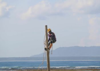 PLN Siapkan 750 KVA untuk Kegiatan Liga Selancar Dunia di Pantai Plengkung Banyuwangi