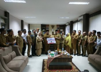 Padang Pariaman Bantu Pembangun Huntara untuk Korban Gempa Pasbar dan Pasaman