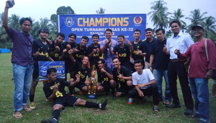 Kalahkan Patamuan FC 1-0, Remiska FC Pauh Kamba Juara Ambuang Kapua Cup 32
