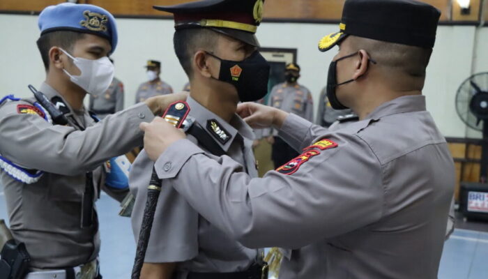 Sertijab Kapolsek Sijunjung, Kapolres: Jangan Sakiti Hati Masyarakat!