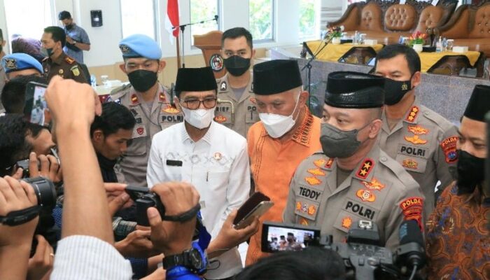 Irjen Pol Teddy Minahasa Beri Apresiasi dan Penghargaan