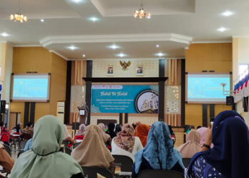 Halal Bihalal Keluarga Besar Politeknik ATI Padang Penuh Keakraban