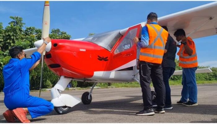 Pesawat Tecnam P92 Lakukan Uji Penerbangan di Lanud Sutan Sjahrir Padang