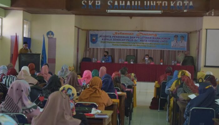 Tingkatkan Mutu Pendidikan, 32 Guru PAUD Sawahlunto Diberikan Beasiswa