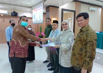 Penyerahan sertifikat