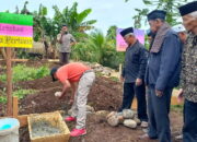 Bismillah..! Wali Nagari Masferiedi Letakkan Batu Pertama Pembangunan Mushalla Nurul Adha Aro Gadut