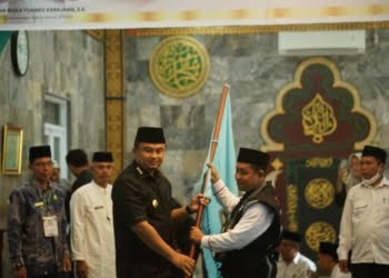 Bupati Sutan Riska Lepas 158 Jemaah Calon Haji Kabupaten Dharmasraya