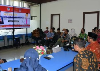 Walikota Hendri Septa Lounching: www.apeksi.padang.go.id Website Khusus Rakernas Apeksi XV 2022