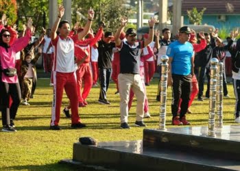 HUT Bhayangkara ke-76, Polres Padang Panjang Olahraga Bersama Warga