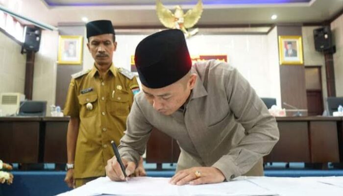 SILPA Rp109 Miliar Disorot, DRPD Solok Selatan Setujui Ranperda ABPD 2021 dengan Catatan