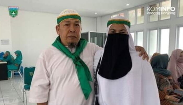 Berjualan Tahu Tempe Antarkan Pasutri Amril dan Nurmanetti Berangkat Haji