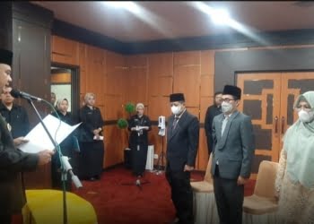 Bupati Benny Dwifa Lantik Sekretaris Dinas PUPR dan Direktur RSUD Sijunjung