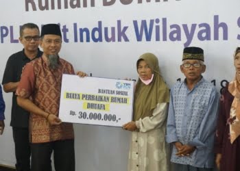 Bedah 3 Rumah Warga Kurang Mampu di Dharmasraya, PLN Sumbar Kucurkan Bantuan Senilai Rp62,5 Juta
