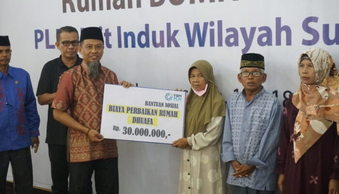 Bedah 3 Rumah Warga Kurang Mampu di Dharmasraya, PLN Sumbar Kucurkan Bantuan Senilai Rp62,5 Juta