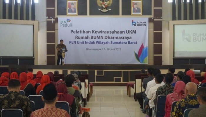 Rumah BUMN PLN Latih UKM Dharmasraya Cara Berjualan Online